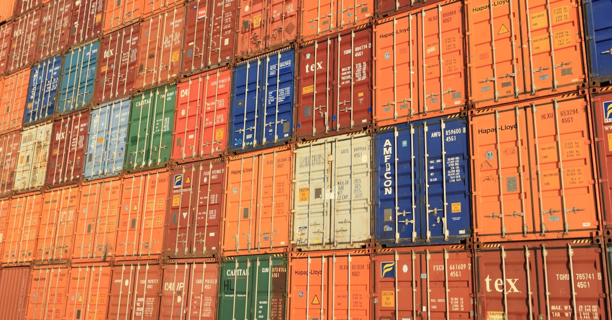 Container ship freight transport to United Kingdom